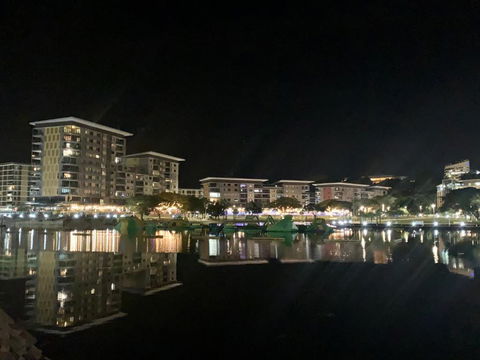 Absolute Waterfront Darwin - 1 Bedroom Apartments Over The Water - Taree Accommodation 1