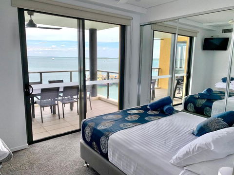 Absolute Waterfront - Tropical Oasis Over The Water - Taree Accommodation 4