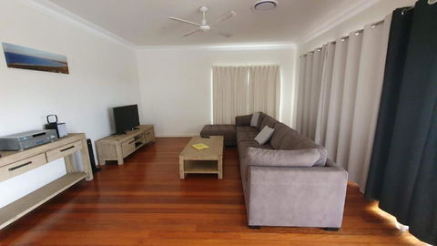 Adacos 19 On Sturt - Bring Your Own Linen - Taree Accommodation 3