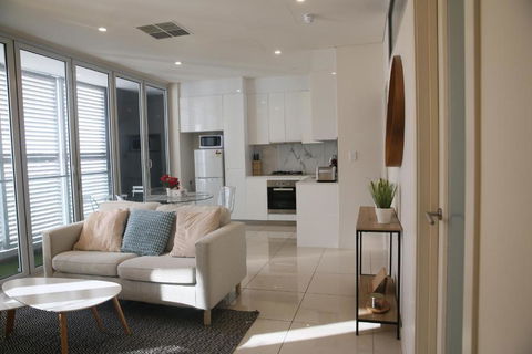 Adelaide CBD Bluebird Apartment - Taree Accommodation 2