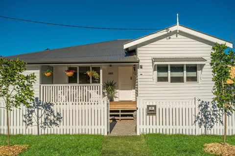 A Perfect Stay - Aditi - Taree Accommodation 1