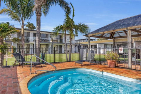 Admirals Lodge - Taree Accommodation 3
