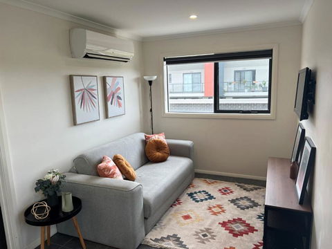Adorable 1 Bedroom Unit In Coombs - Taree Accommodation 0