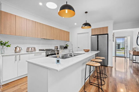 Aerial Beach House 2 - Taree Accommodation 4