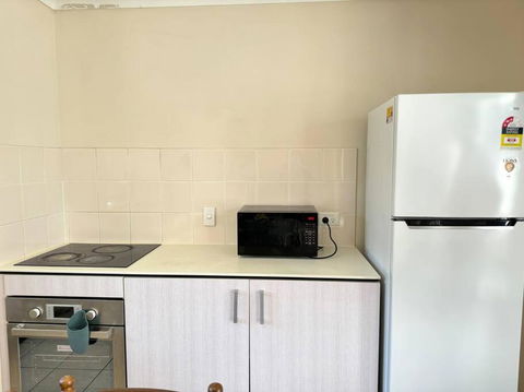 Affordable 3-Bedroom Grannyflat In Coopers Plains - Taree Accommodation 3