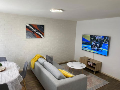 Affordable Inglewood Apartment+Pool - Taree Accommodation 0