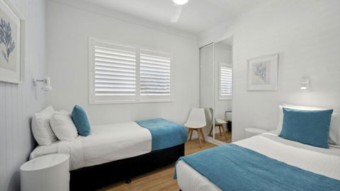 Affordable, Pool, Spa, Beach, Sleeps 5 - Taree Accommodation 4
