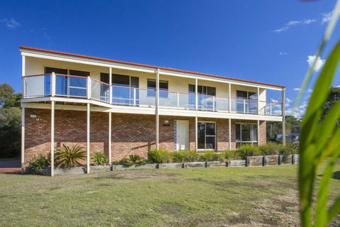 Aidan - Taree Accommodation 1