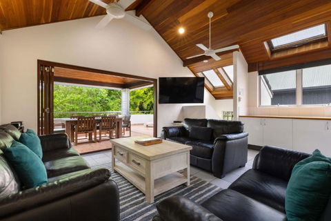 A Perfect Stay - Clarkes Beach Villa - Taree Accommodation 3