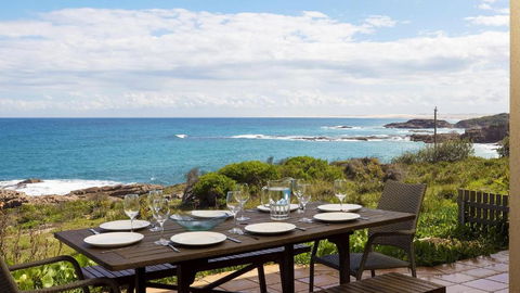 Absolute Oceanfront Portovenere - Taree Accommodation 0
