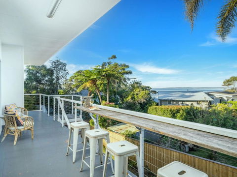 Akora House At Hyams Beach - Taree Accommodation 2