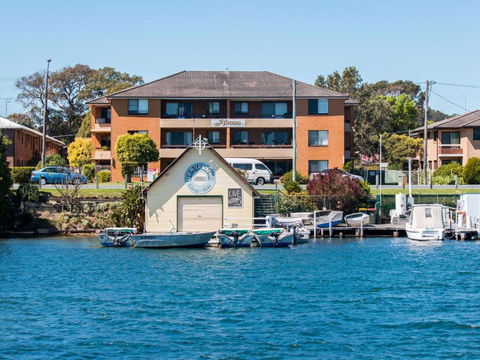 Akuna 3 Ground Floor Opposite Wallis Lake - Taree Accommodation 0