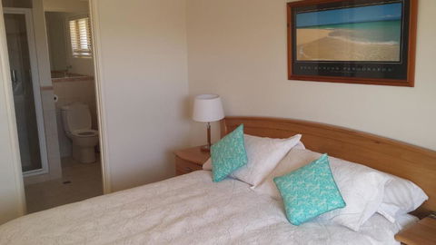 Alexander Drive B & B - Taree Accommodation 0