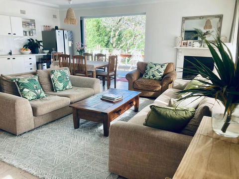 Alkira House Freshwater Beach 5 Mins To Manly - Taree Accommodation 0