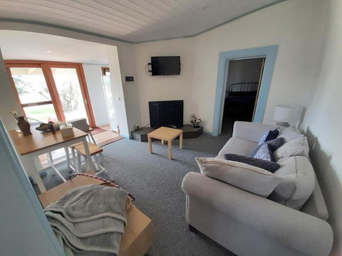 Alloway Bank - Taree Accommodation 3