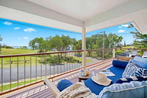 Allure By The Sea - Taree Accommodation 3