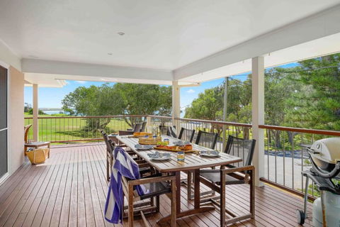 Allure By The Sea - Taree Accommodation 4