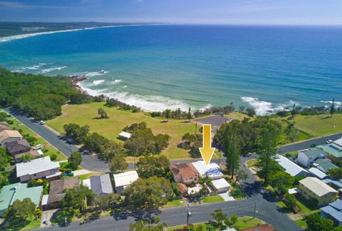 Allure By The Sea - Taree Accommodation 1