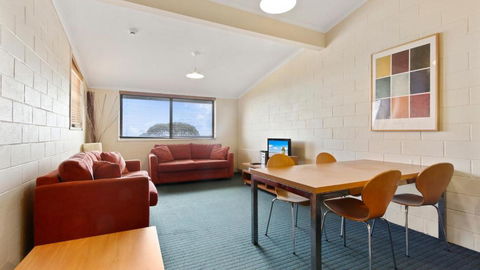 Alpine Heights 04 - Taree Accommodation 0