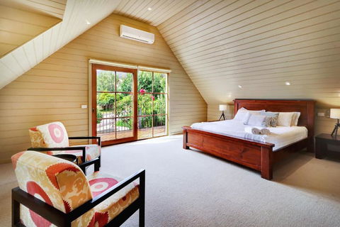 Alpine Sadler Retreat - Taree Accommodation 3
