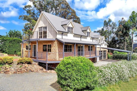 Alpine Sadler Retreat - Taree Accommodation 0