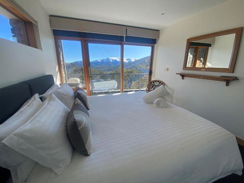 Alpine Woodsmoke Apartments - Taree Accommodation 2