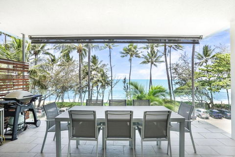 Amaroo - Luxury Apartment Overlooking The Coral Sea - Taree Accommodation 0