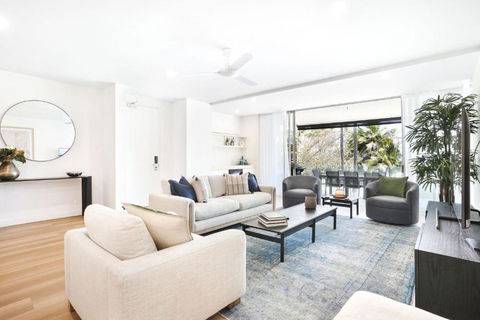 Amaroo - Luxury Apartment Overlooking The Coral Sea - Taree Accommodation 4