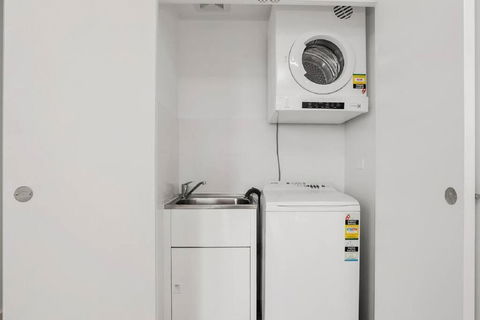 Amazing Two Bedroom St Leonards ATC62010 - Taree Accommodation 3