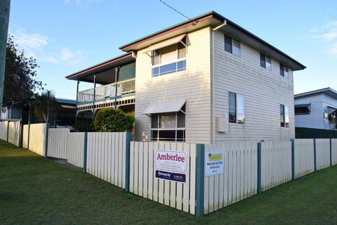 Amberlee House - Bring Your Own Linen - Taree Accommodation 0