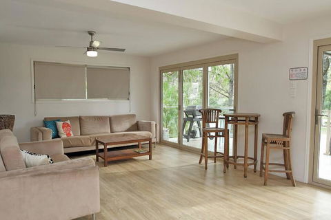 AMITY BEACHHOUSE - Taree Accommodation 2