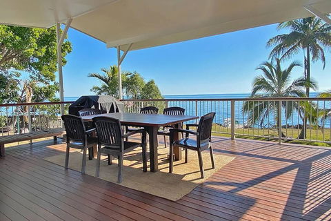 AMITY TREETOPS - Taree Accommodation 0