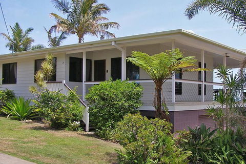 AMITY TREETOPS - Taree Accommodation 3