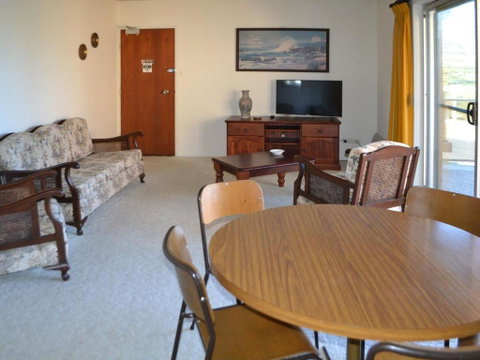 Anchorage 10 - Taree Accommodation 1
