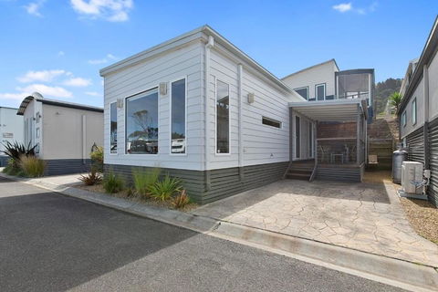 Anlyn Seaside Cabin - Taree Accommodation 3
