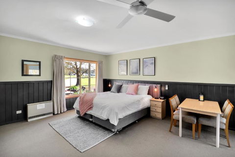 All Seasons Mansfield - Taree Accommodation 0