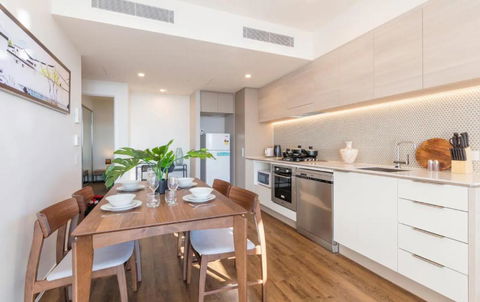 AirTrip Apartments At South Brisbane - Taree Accommodation 3