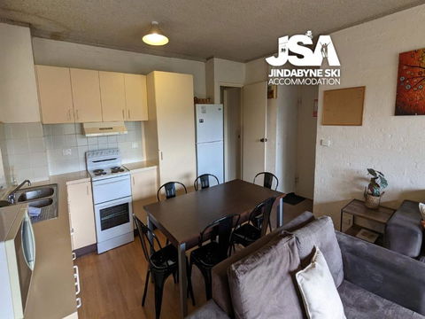 Alpine Mountain View Kirwan 48 - Taree Accommodation 2
