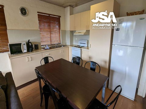 Alpine Mountain View Kirwan 48 - Taree Accommodation 3