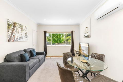 Altus Wagga Apartments - Taree Accommodation 2