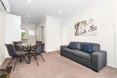 Altus Wagga Apartments - Taree Accommodation 3