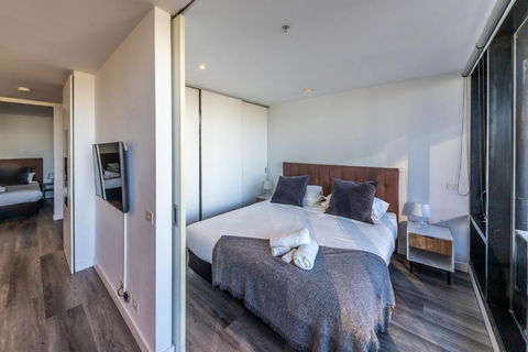 Aura2107, 2 Bedroom Apartment With Balcony, Stunning Yarra River And City Views - Taree Accommodation 4