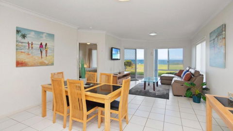 Apartment 16 - The Meridian - Taree Accommodation 1
