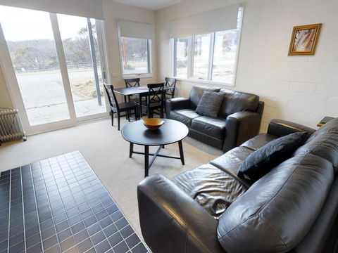 Apartment 3 And 4 The Stables Perisher - Taree Accommodation 1