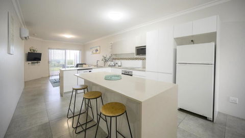 Apartment 5 - The Meridian - Taree Accommodation 4