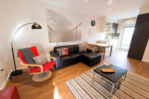 Apartments By Townhouse - Taree Accommodation 4