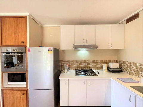 Apollo Bay Holiday House - Taree Accommodation 2