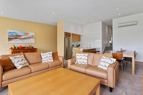Apollo Blue 14 - Taree Accommodation 4
