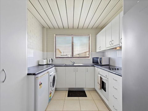 Apollo Unit 28 Ground Floor - Taree Accommodation 4