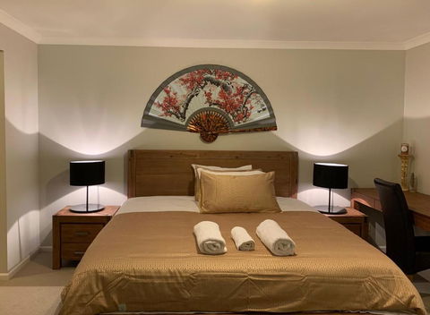 Apple House Truganina - Taree Accommodation 0